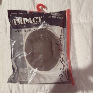 Impact Wrestling Knee Pad, Men's Medium
